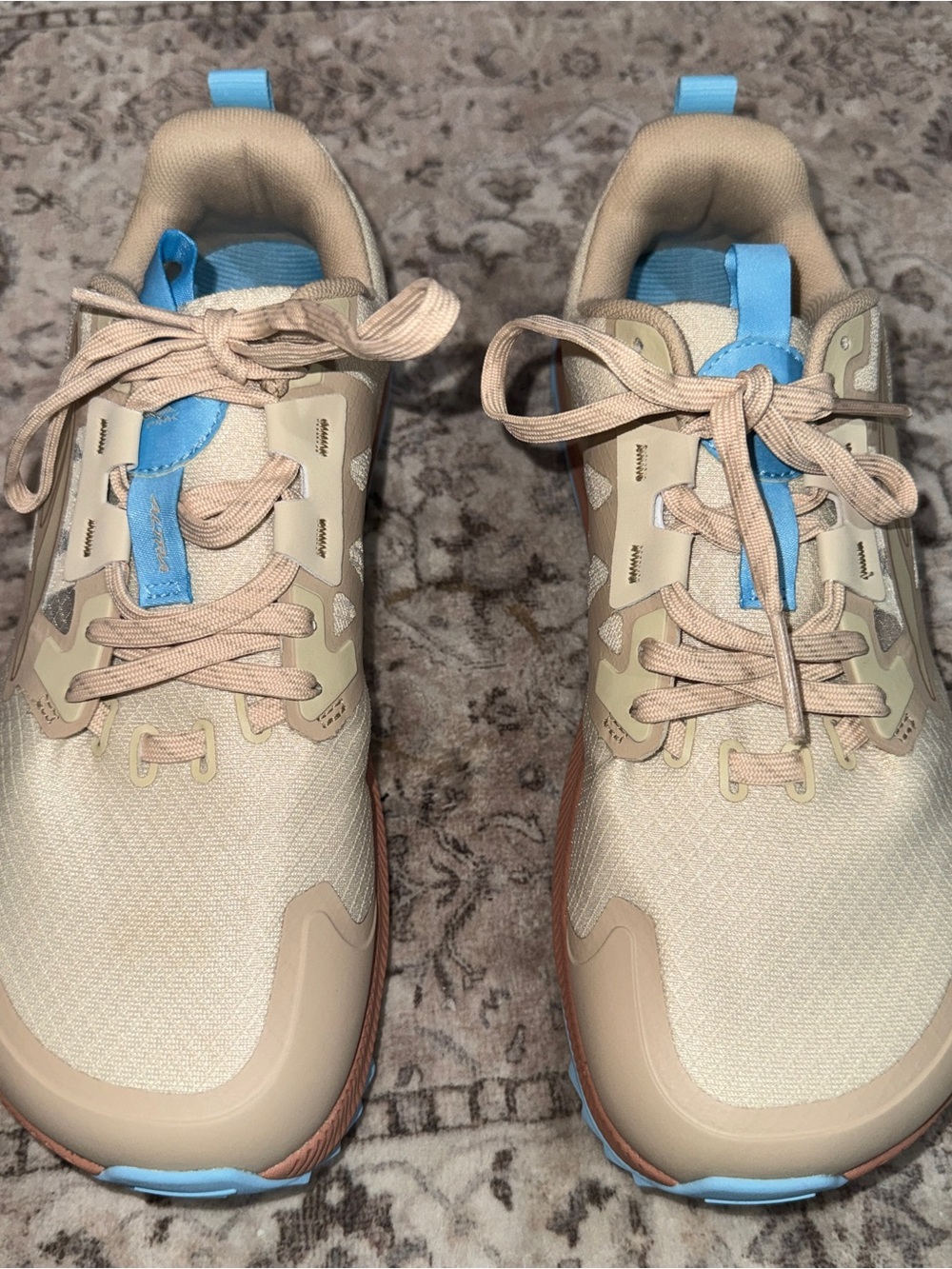 NWOB Altra ALOA7R7G922 Women's Size 8 Lone Peak Low All-WTHR Tan/Blue Trail Shoe